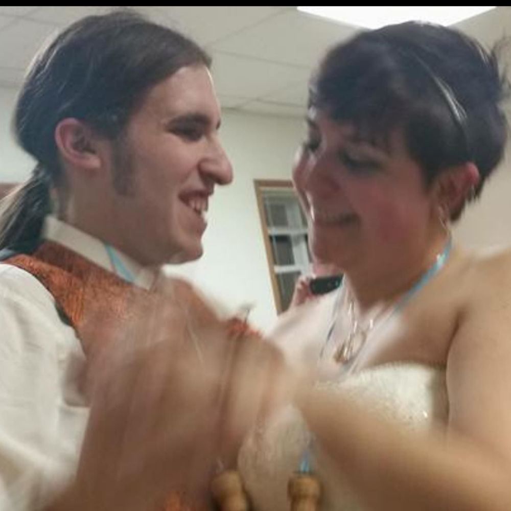 Meet your Posher, Momo